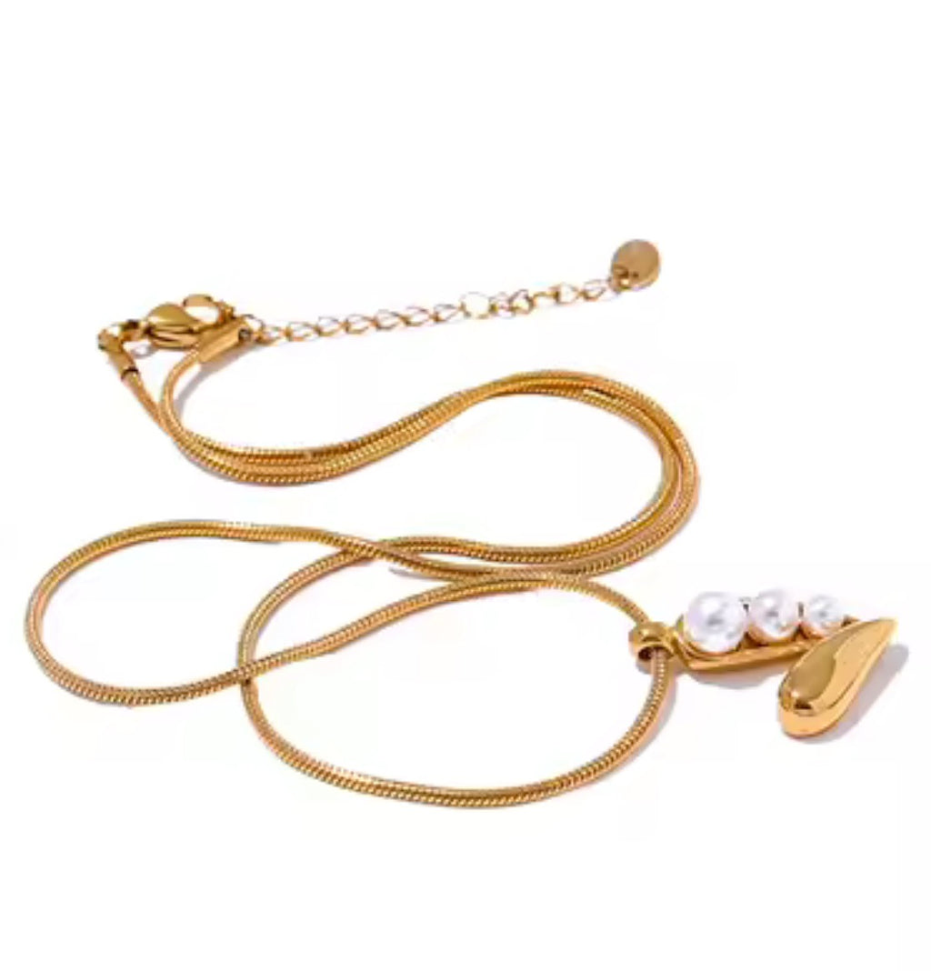 Pearl Heart Necklace