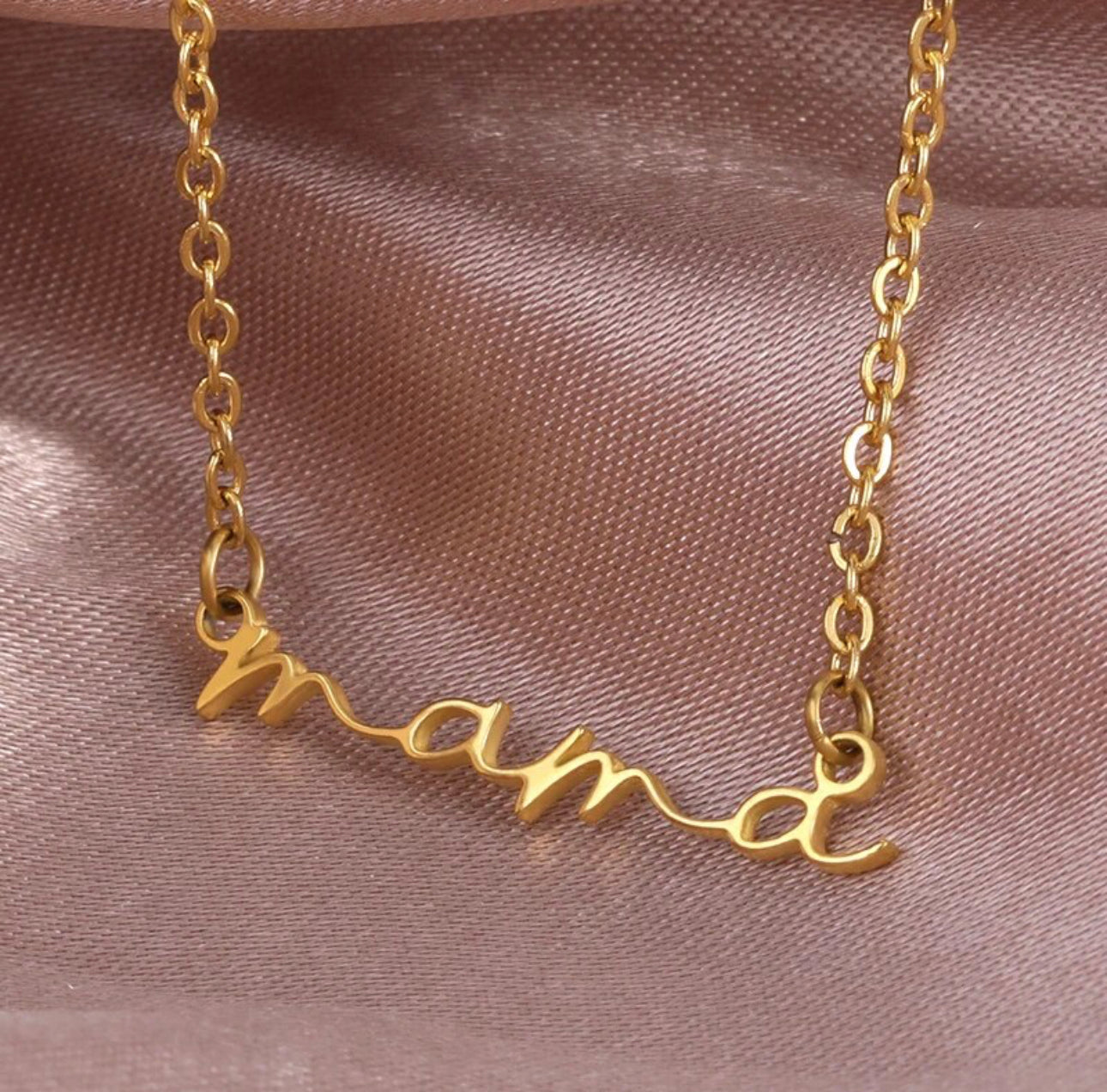 Mama Necklace