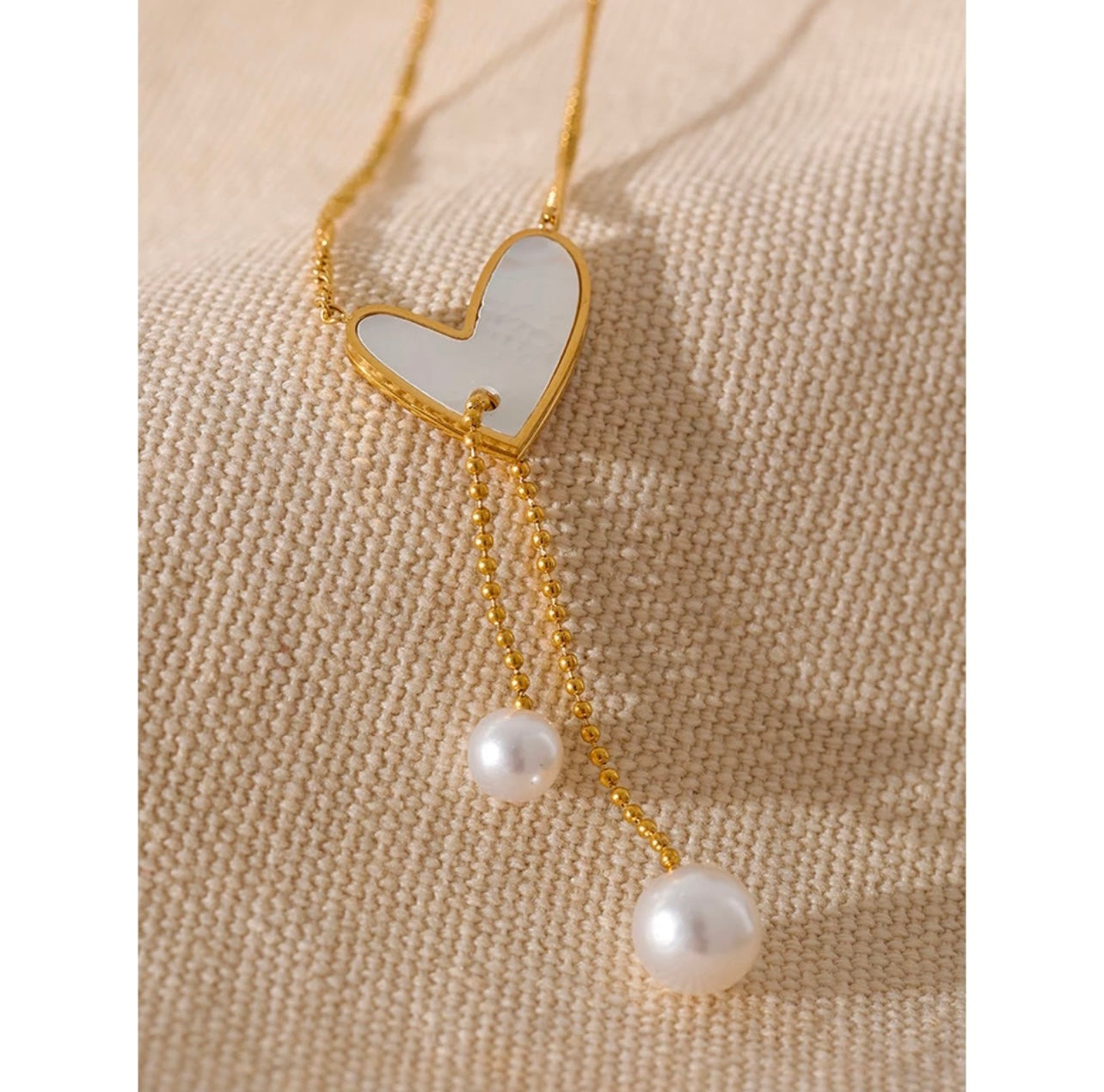MARTINA PEARL NECKLACE