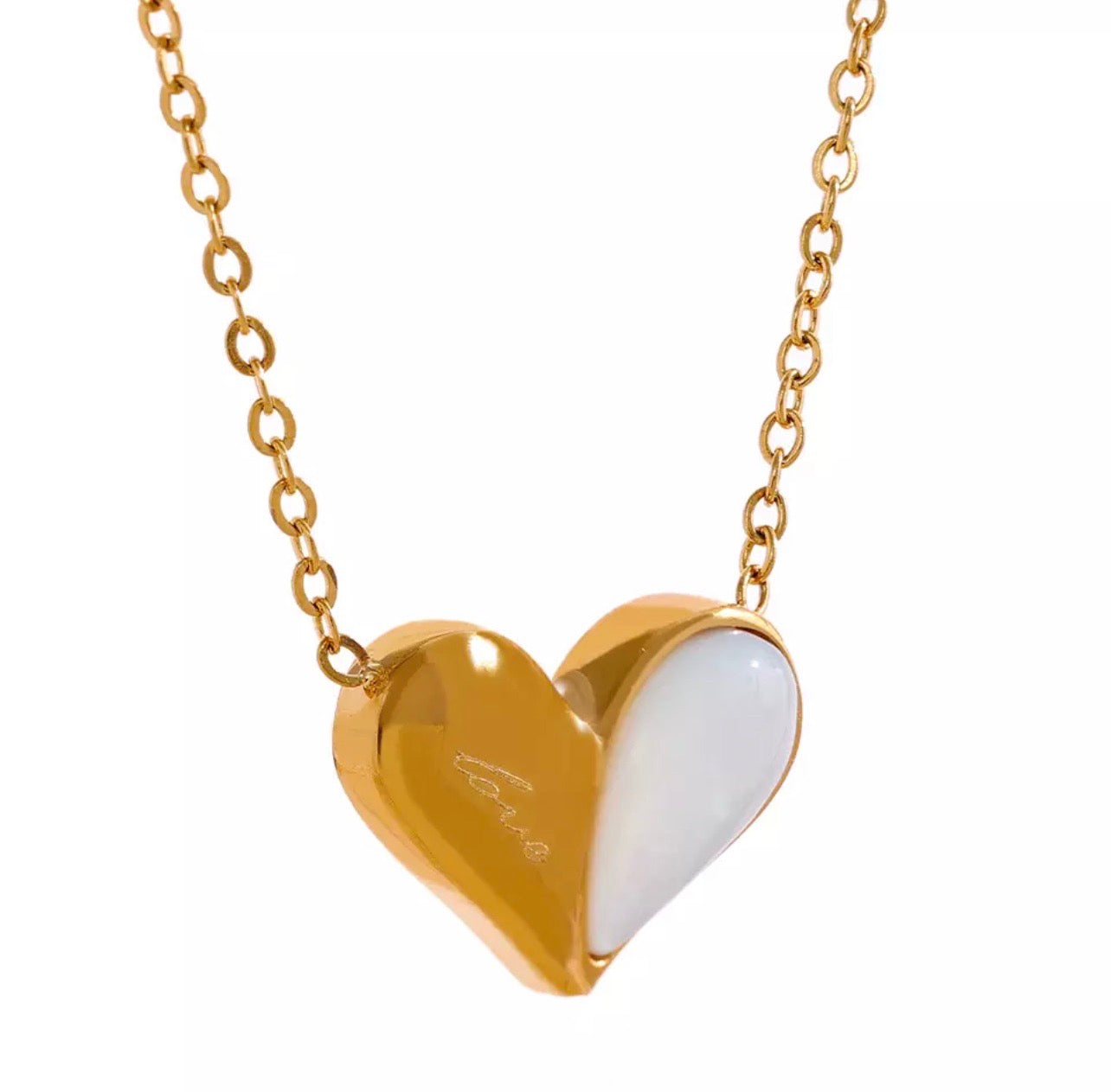 LOVE PEARL NECKLACE