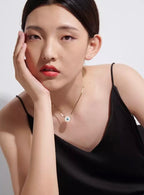 VICTORIAS NECKLACE