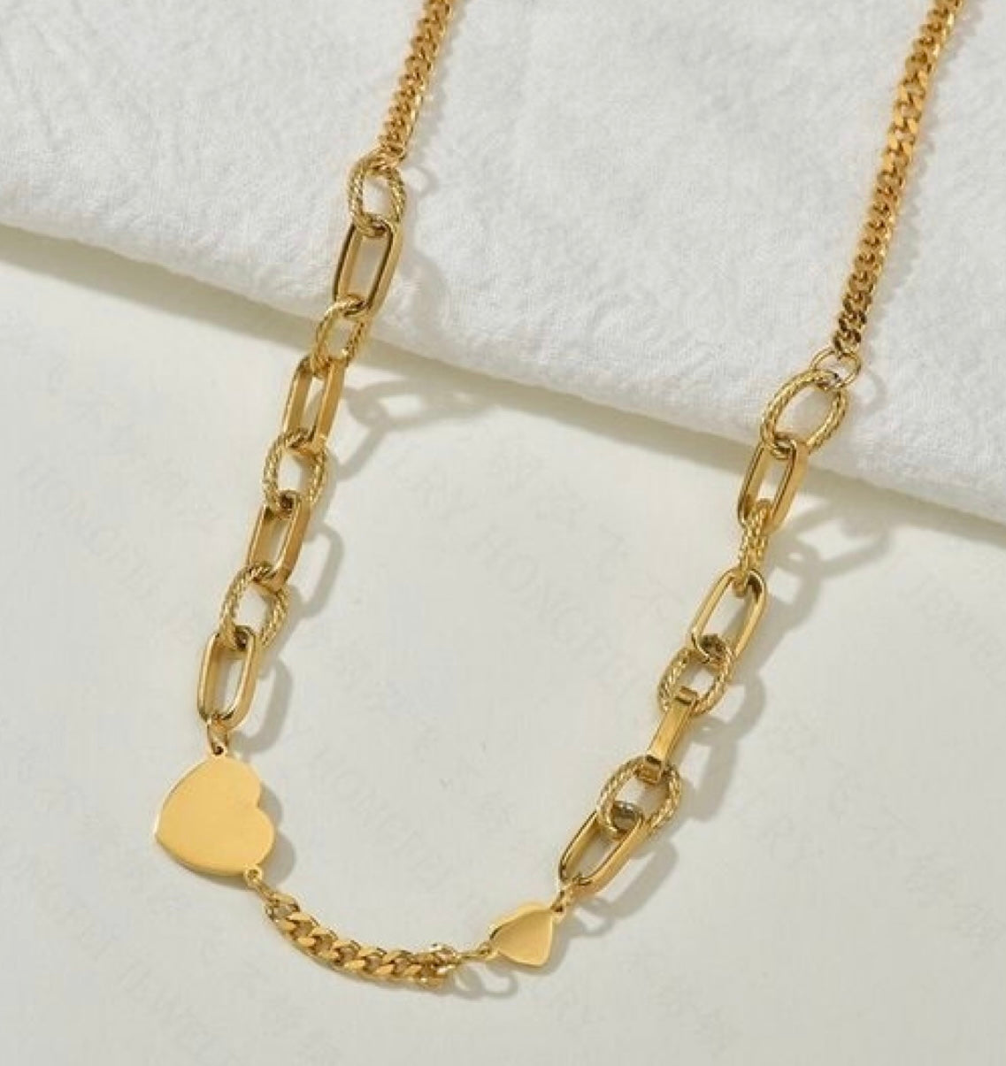 VICTORIAS NECKLACE