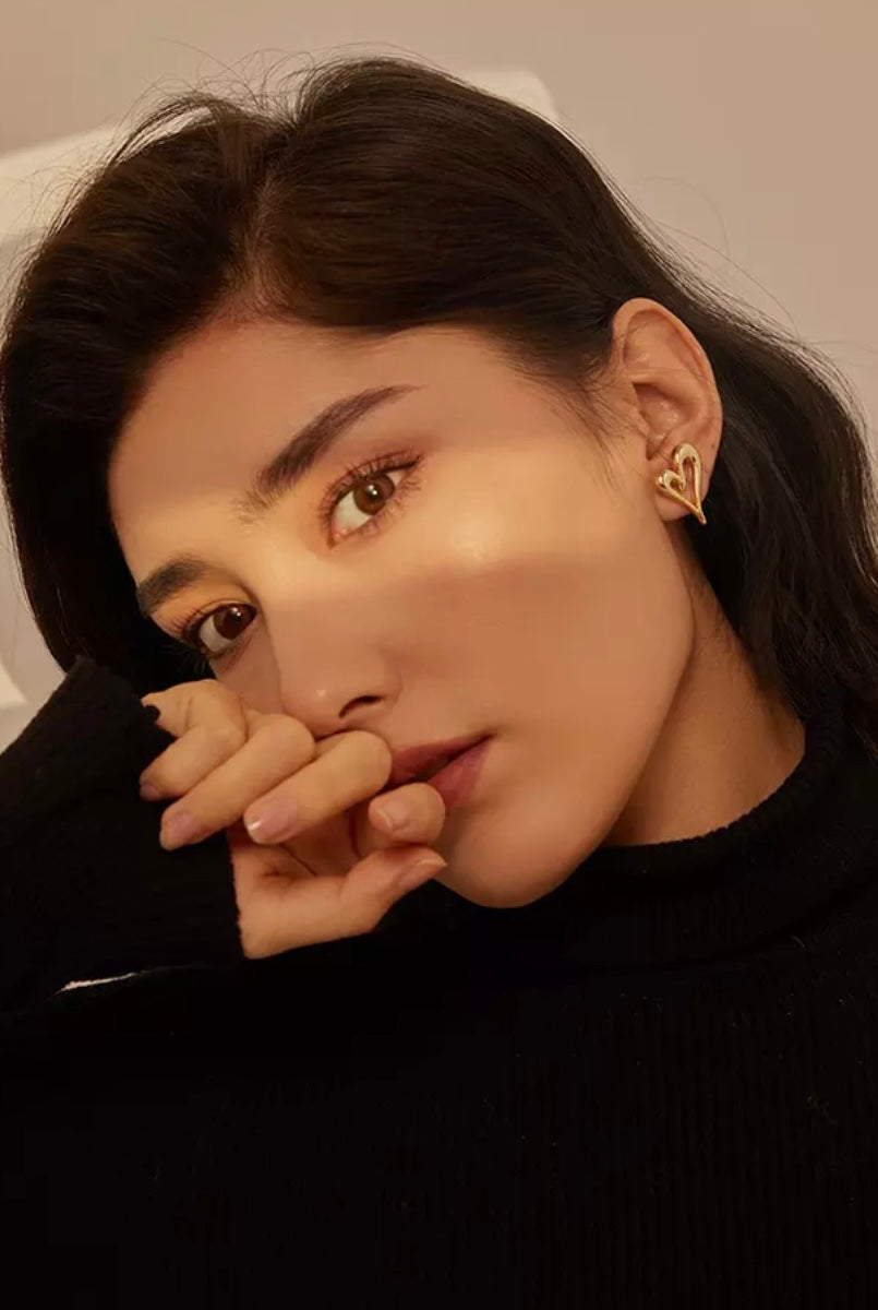 RESILIENT EARRING
