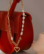 VICTORIAS NECKLACE